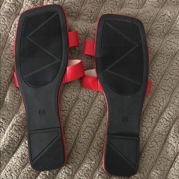 Red Slides - Picture 2 of 3